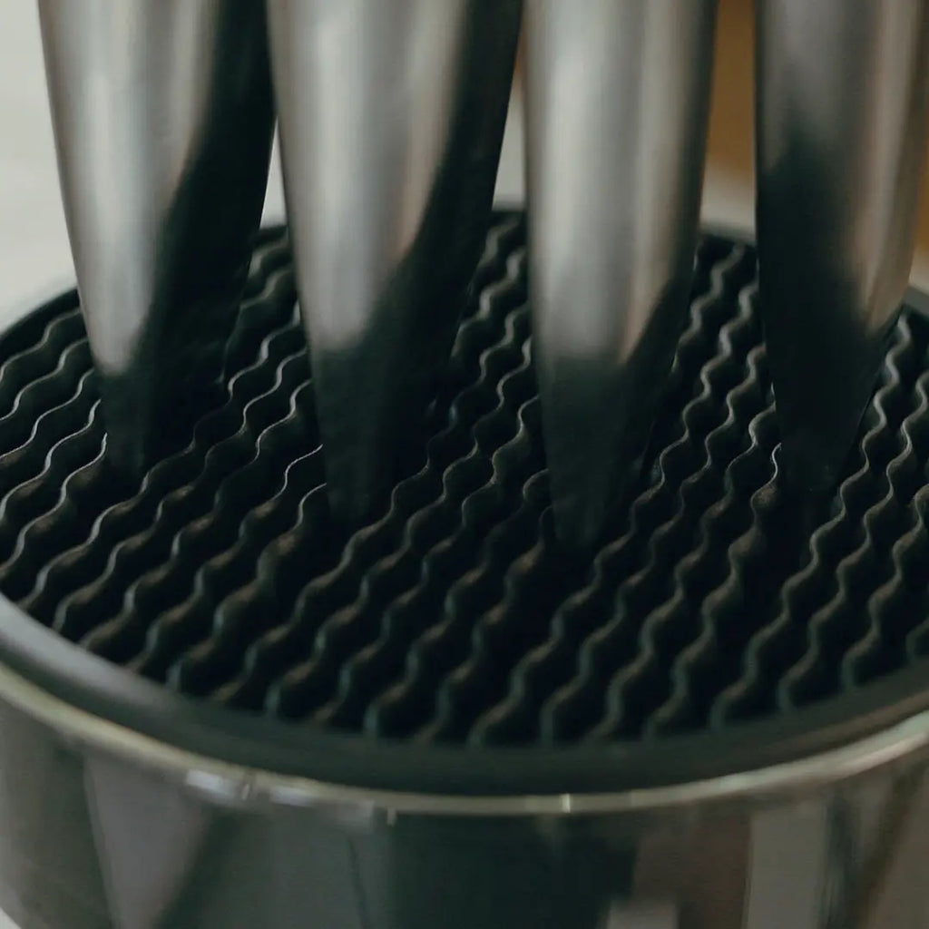 GLASS KNIFE BLOCK（ガラスナイフブロック）
